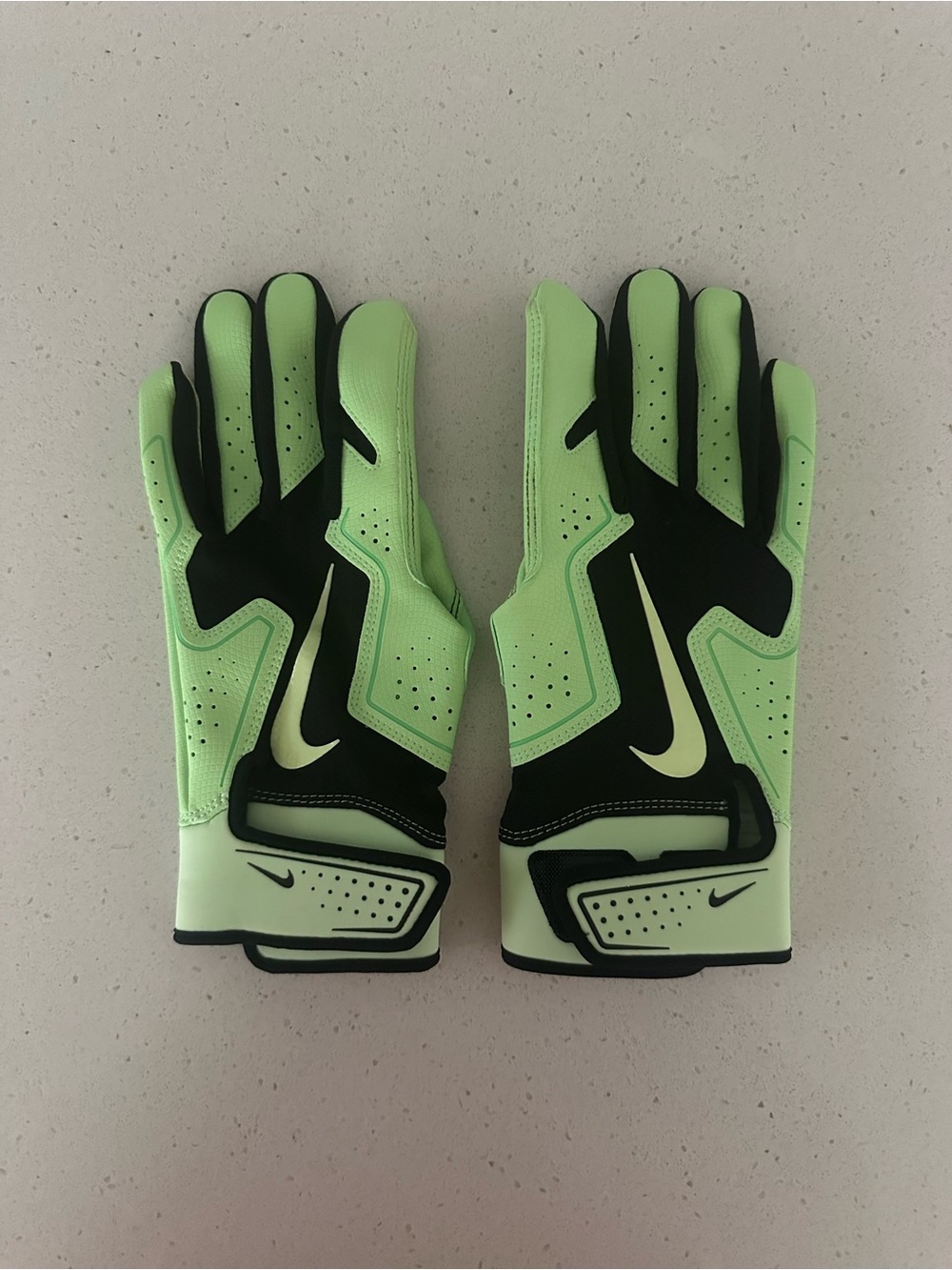 Nike Alpha 2.0 Baseball Batting Gloves | Size L